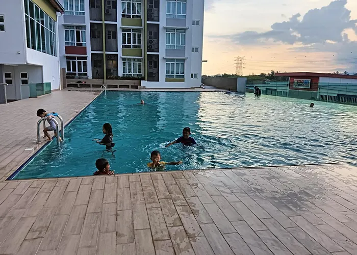 Mahkota Valley Pool View Studio Suite